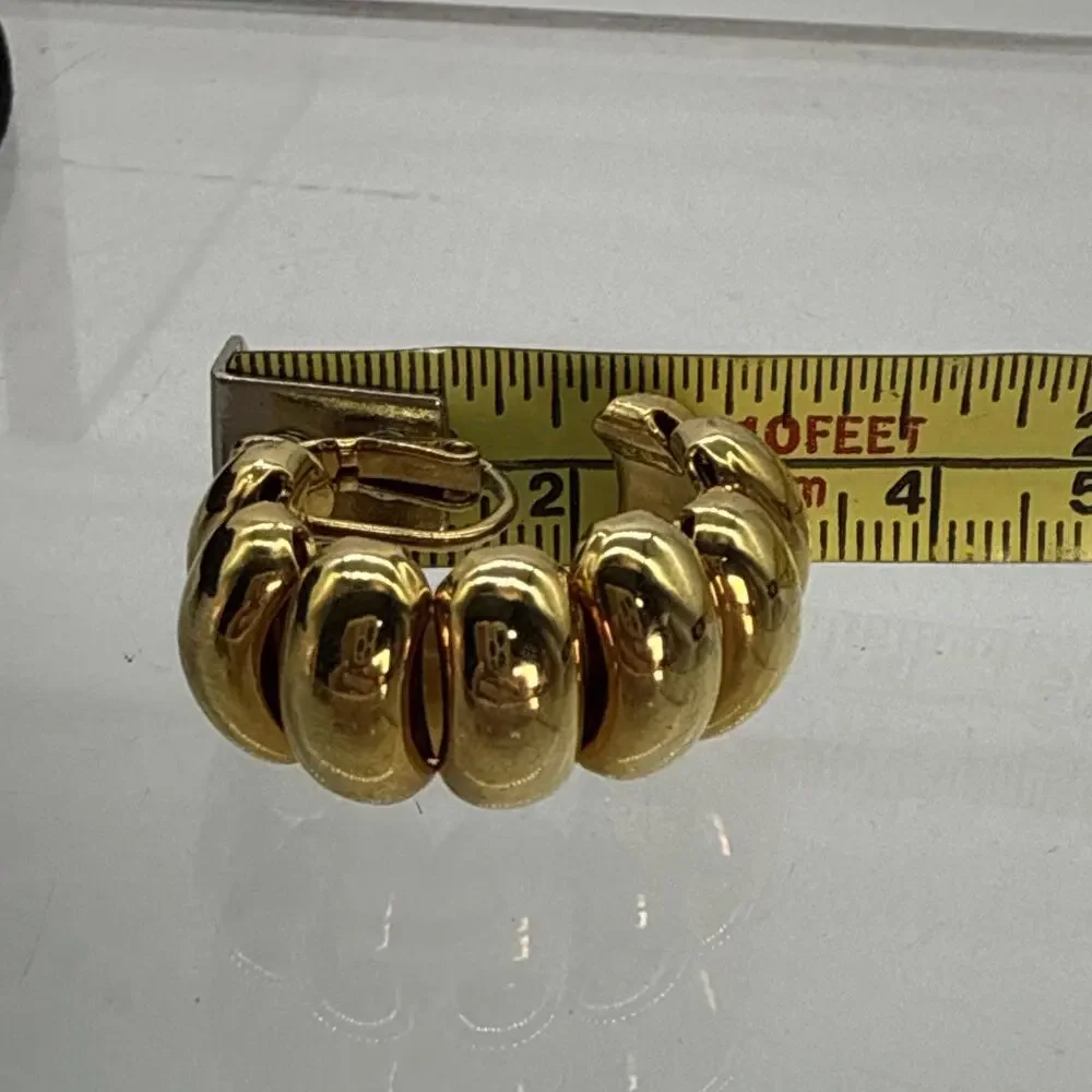 Vintage Avon SP Gold Tone Puffy Segmented Chunky Hoop Earrings Clip On 1